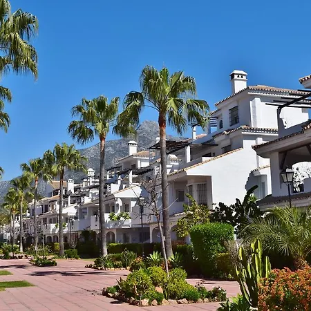 Serinamar Villas Los Naranjos * Marbella
